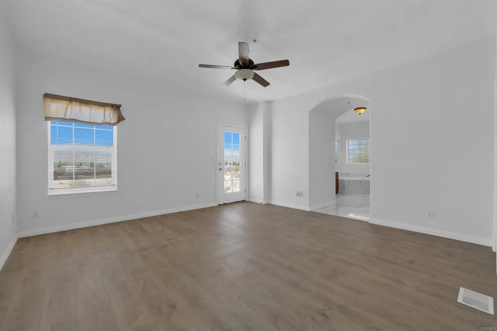 https://cdn.realtyfeed.com/cdn/127/306591896/a2648b909de262e6c27198c94c006edc.webp