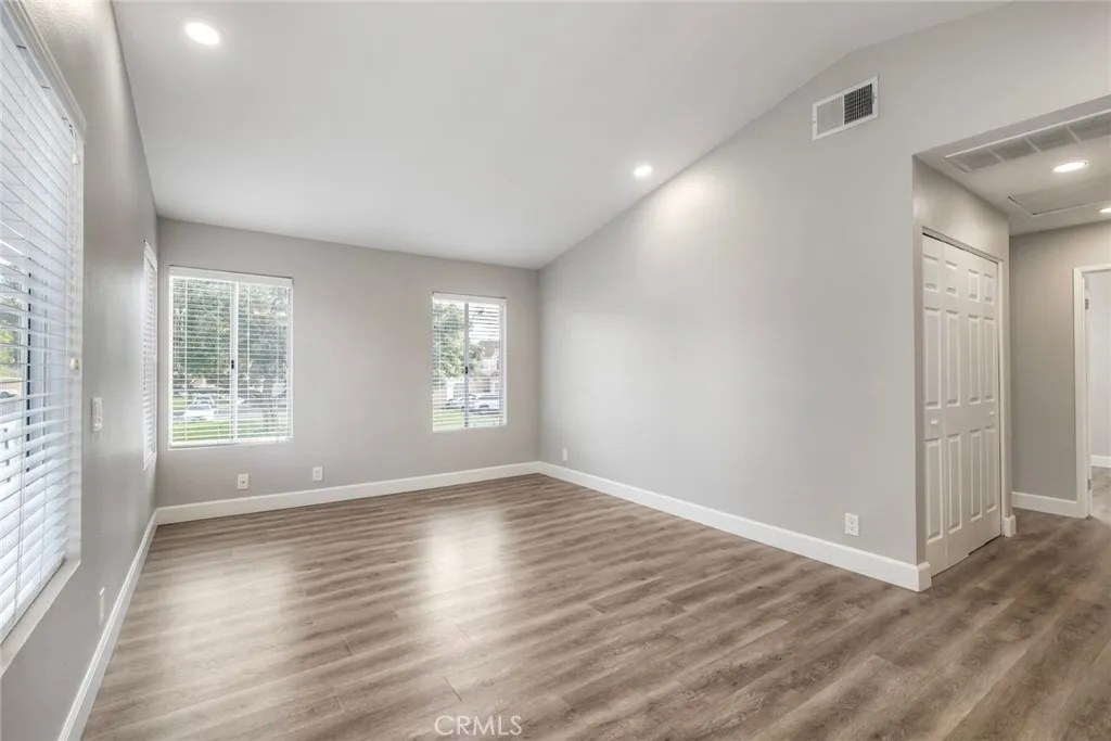 https://cdn.realtyfeed.com/cdn/127/306591898/c01821956f39fb4bcf6c891b62a178fc.webp