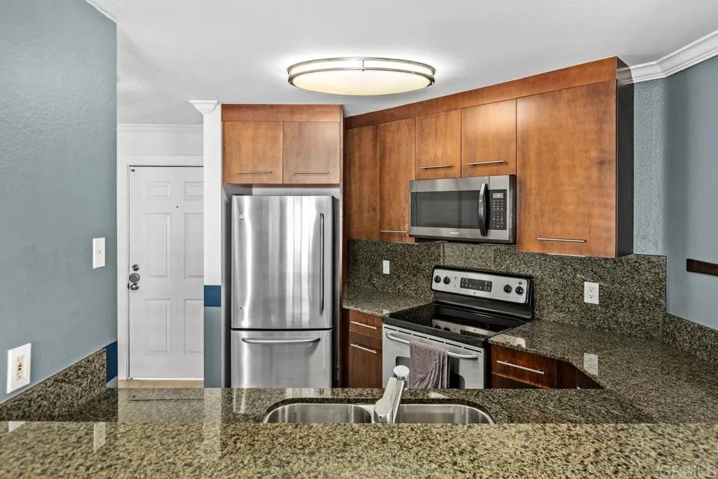 https://cdn.realtyfeed.com/cdn/127/306591923/64964a1d385a44a7901f86ea096f0e32.webp