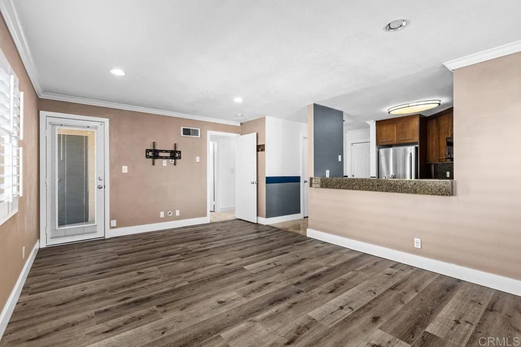 https://cdn.realtyfeed.com/cdn/127/306591923/a4088b4c1ac5f3edf041af7b013b3957.webp