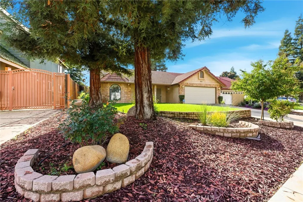 1845 E Evergreen Court, Visalia, CA 93292 - Photo 3 of 56, Visalia, CA