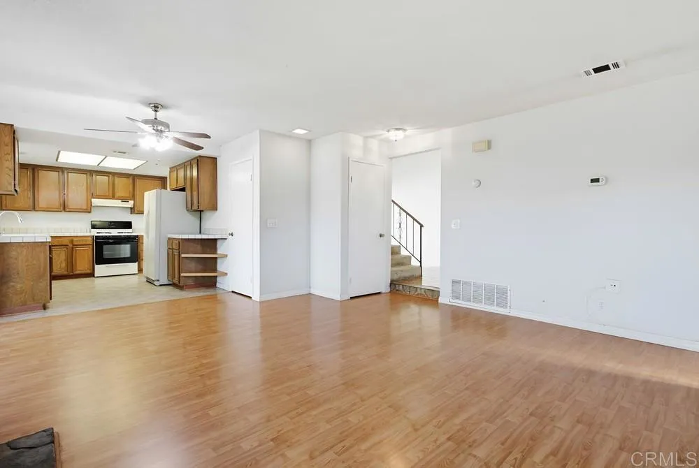 https://cdn.realtyfeed.com/cdn/127/306592003/87ac2f05ce9038a6c83c733b977fc1ec.webp