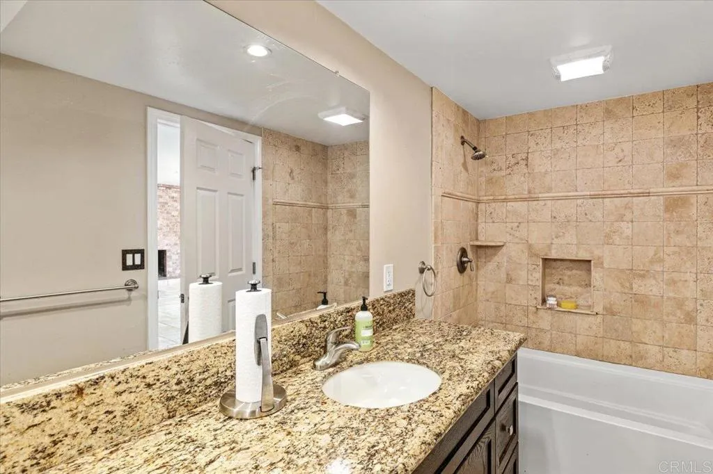 https://cdn.realtyfeed.com/cdn/127/306592116/17483973084bad4db6cc2bab275a9456.webp