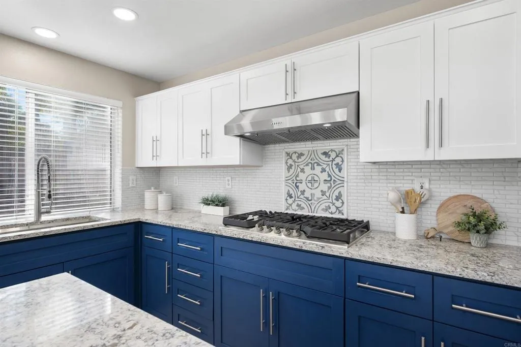 https://cdn.realtyfeed.com/cdn/127/306592124/35f196502939bcada6b1654a793229e0.webp