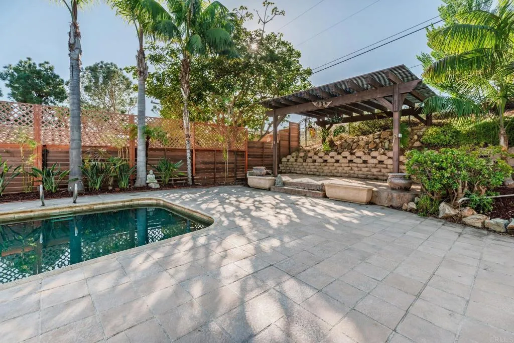 https://cdn.realtyfeed.com/cdn/127/306592150/2f77704df94a1c4e370b83b195a8de35.webp