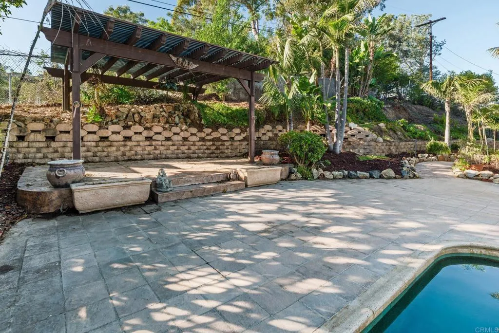 https://cdn.realtyfeed.com/cdn/127/306592150/aed8e172f3677c6111fca274bec8dda8.webp