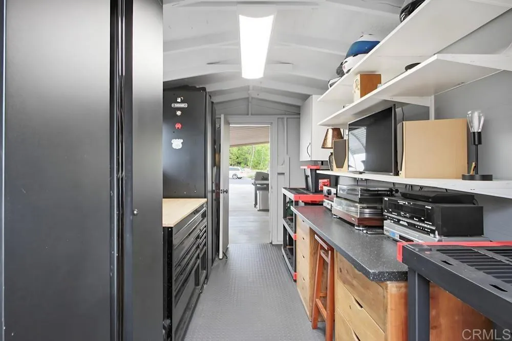 https://cdn.realtyfeed.com/cdn/127/306592218/065c6a0fc9d7eb4290e975aadda2c957.webp