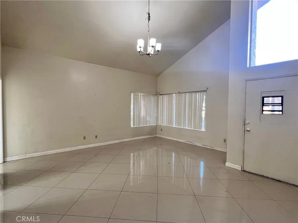 https://cdn.realtyfeed.com/cdn/127/306592232/792b6a55ee944fe523a0c750e037c116.webp