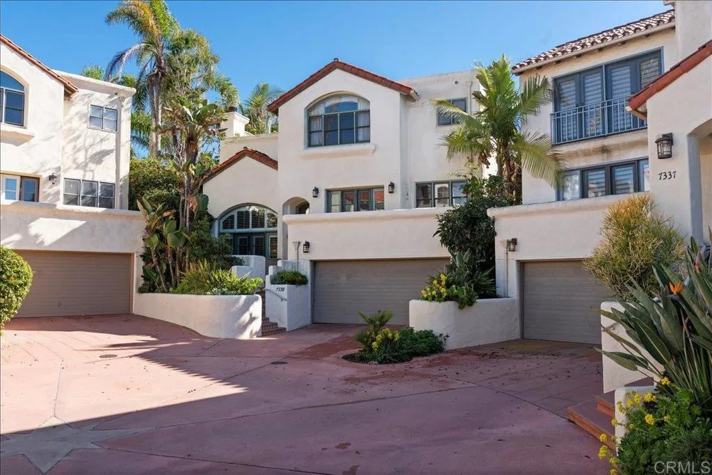 https://cdn.realtyfeed.com/cdn/127/306592236/0b241246f160dfb77e53224467c52563.webp