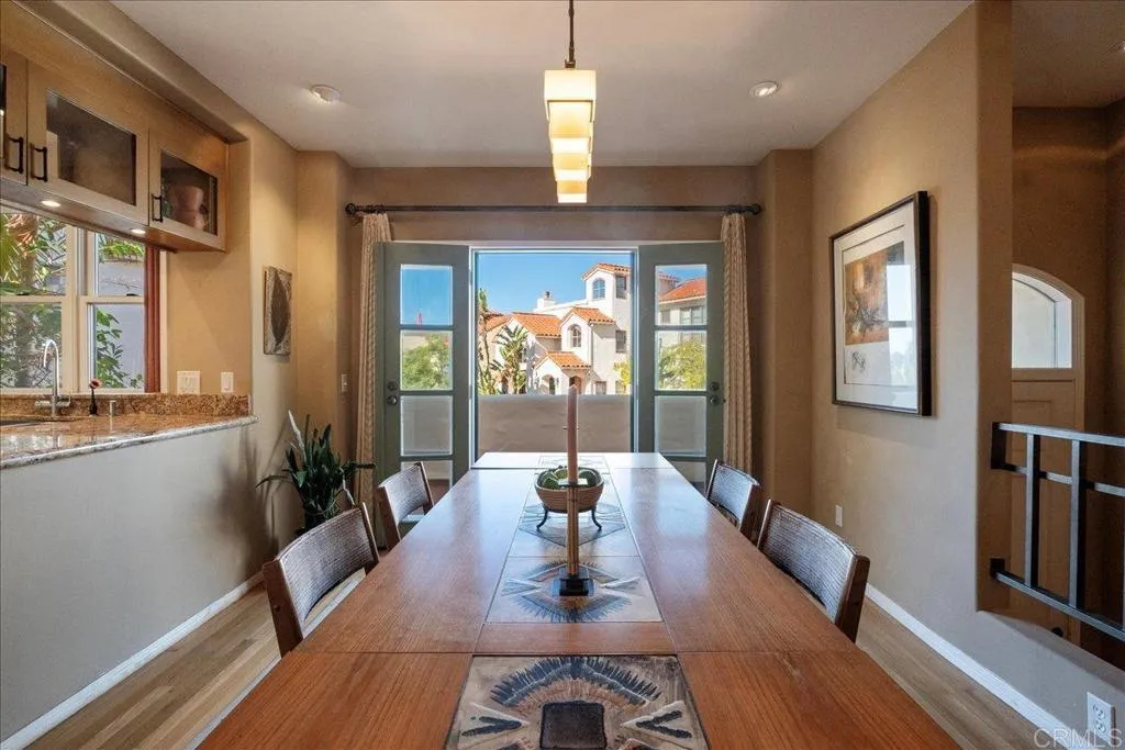 https://cdn.realtyfeed.com/cdn/127/306592236/863dc55c5f83406d830431e446ba9a71.webp