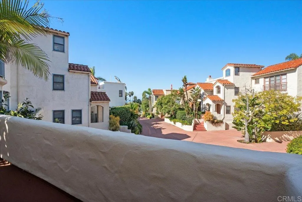 https://cdn.realtyfeed.com/cdn/127/306592236/aa7a9b1cb4a8f611dff95d932031ae42.webp