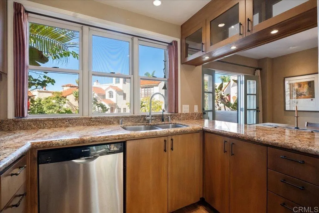 https://cdn.realtyfeed.com/cdn/127/306592236/fe8883b2496ee7f4113a7da66c239738.webp