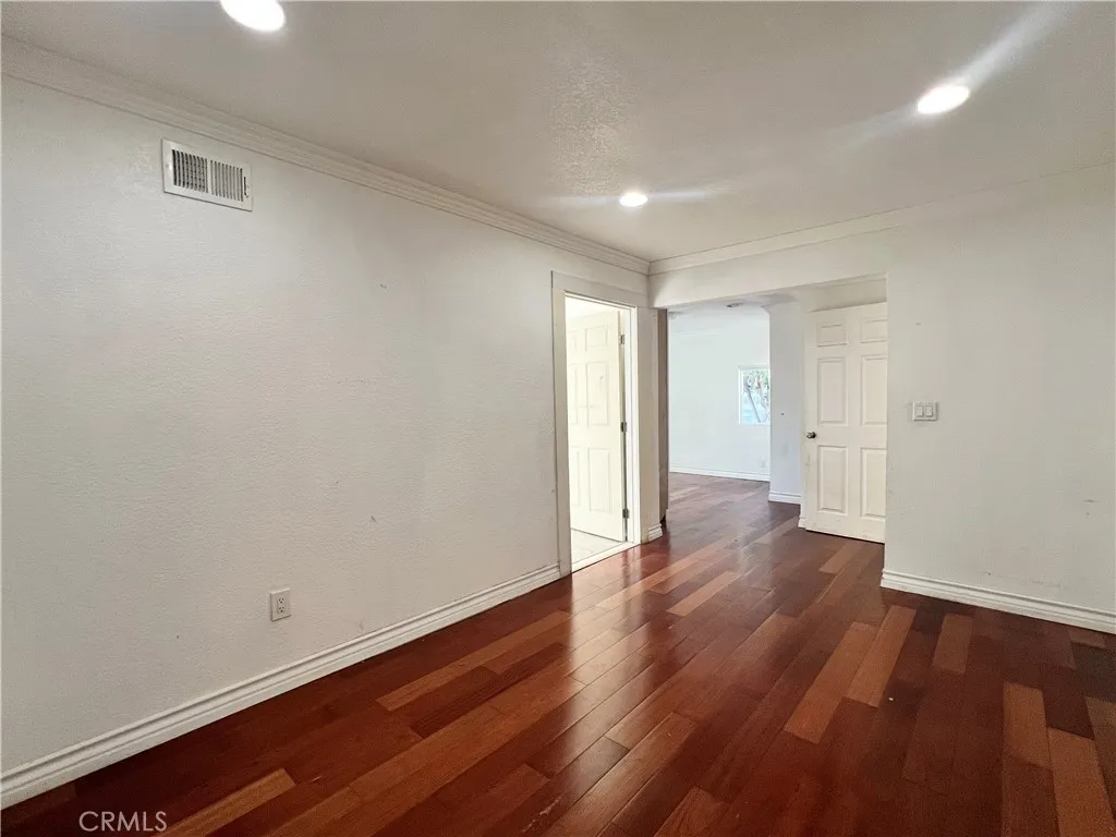 https://cdn.realtyfeed.com/cdn/127/306592277/7a2df1c3a6ef61d44e531a6da2735d62.webp