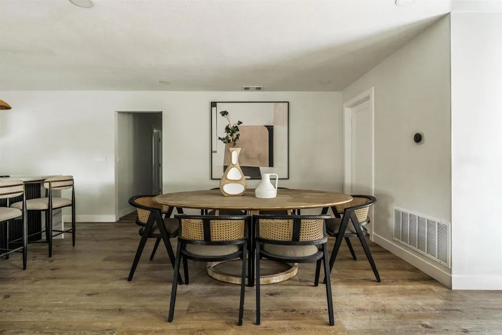 https://cdn.realtyfeed.com/cdn/127/306592316/7321460c855b592525c6882096d47bb1.webp