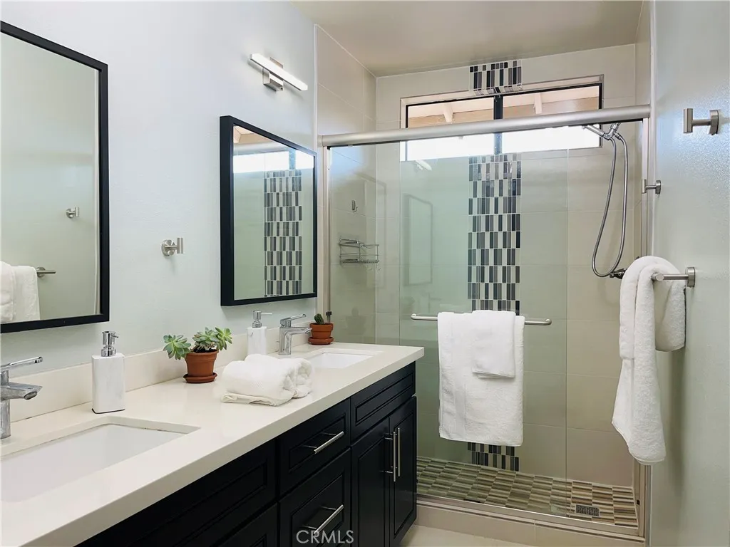 https://cdn.realtyfeed.com/cdn/127/306592329/9992fd514ae27c8b0e5d4085c872621c.webp