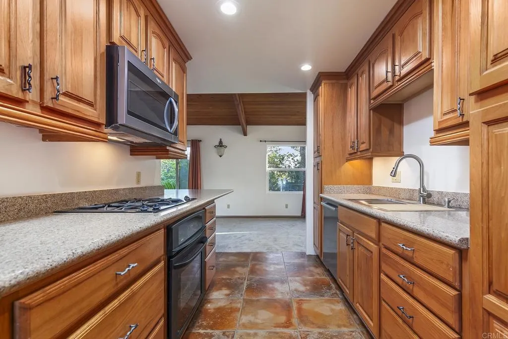 https://cdn.realtyfeed.com/cdn/127/306592342/26603a452c49716885e12767b43b3003.webp