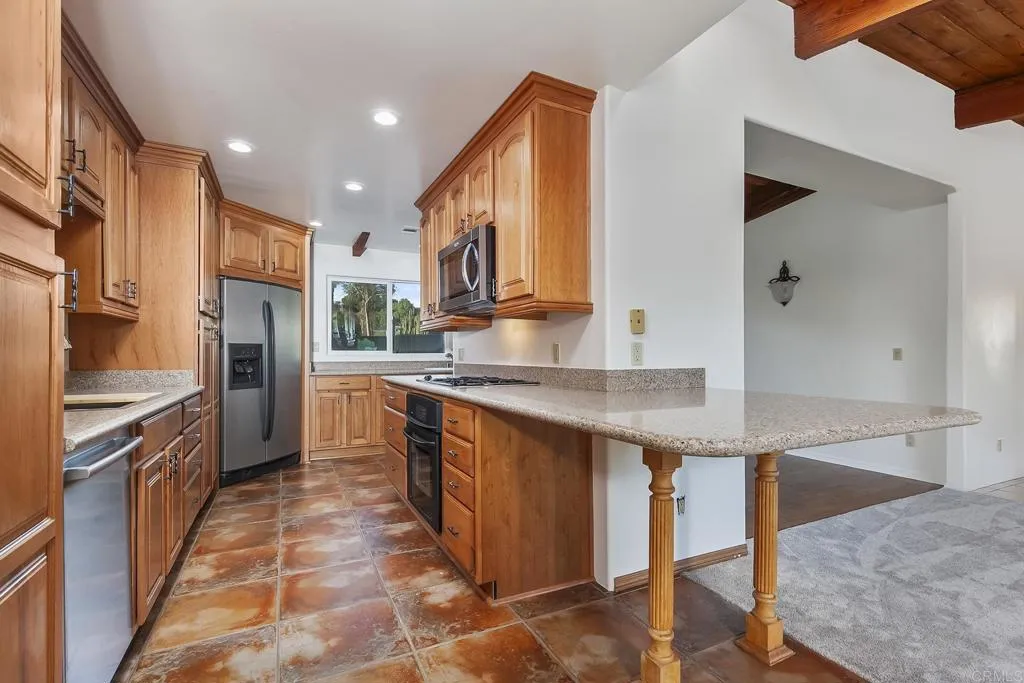 https://cdn.realtyfeed.com/cdn/127/306592342/848ede854a5733ccbb4554aa2fb329af.webp