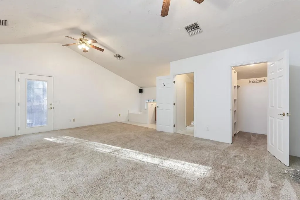 https://cdn.realtyfeed.com/cdn/127/306592342/bc88ae58d89e6ba6dd9667372353e0c7.webp