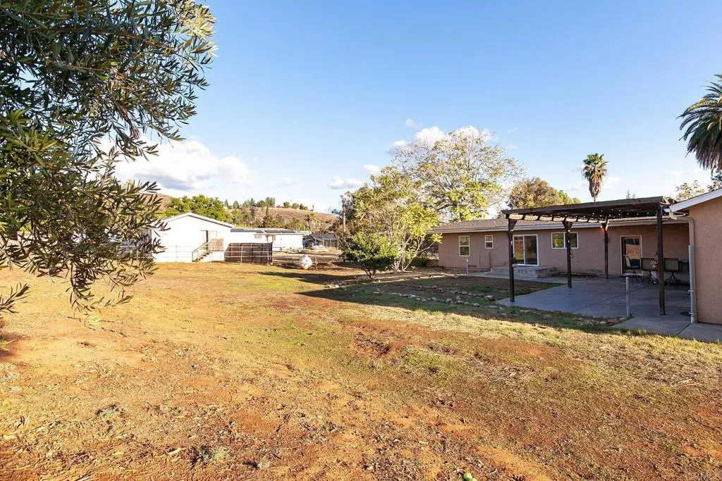 https://cdn.realtyfeed.com/cdn/127/306592342/c7a4169d767e18f3320e50b6a5227c62.webp
