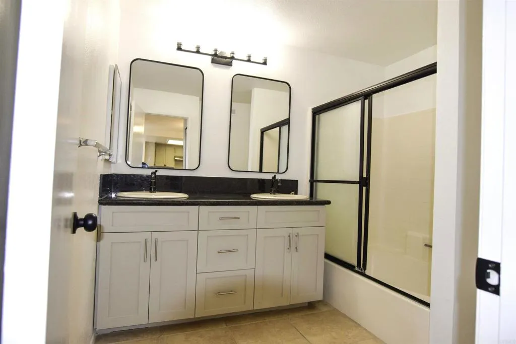 https://cdn.realtyfeed.com/cdn/127/306592345/5cf457f8ee5a85a9dadab6a1308c6f90.webp