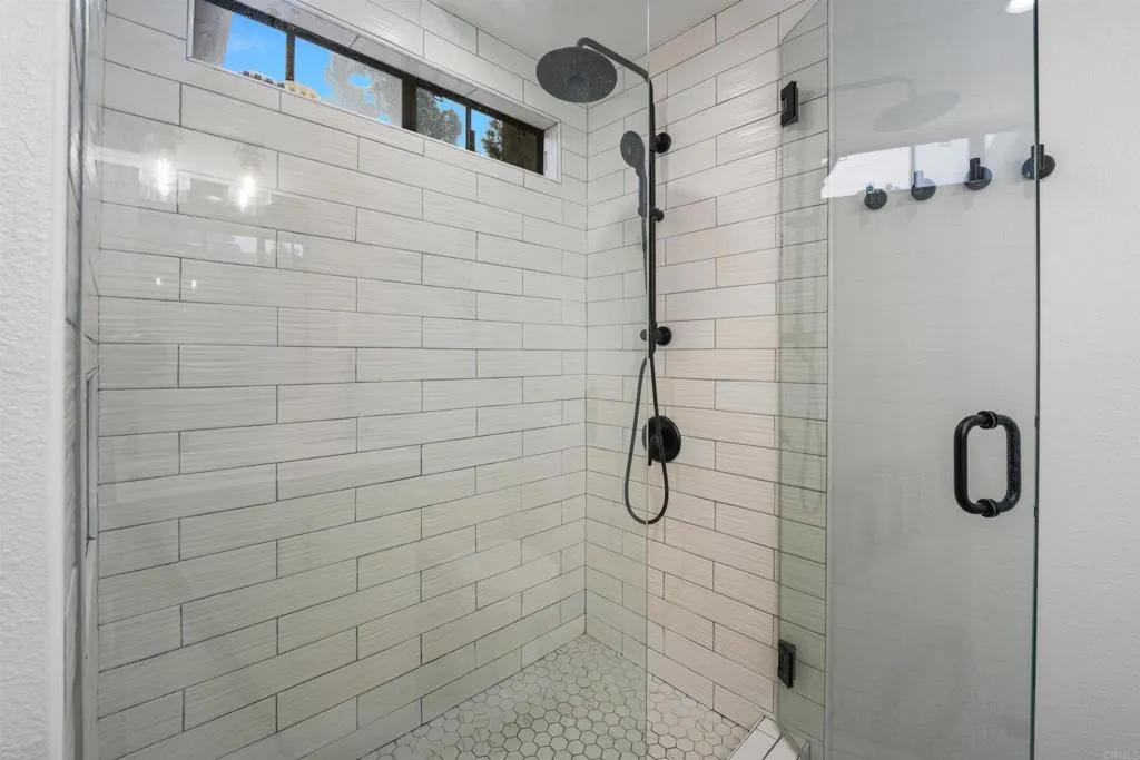 Photo #21: PTP2508714 Listing: Photo #21