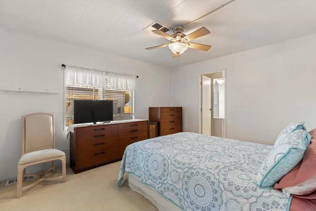 https://cdn.realtyfeed.com/cdn/127/306592414/4c1afa7c3435825cfc330333347c97e8.webp