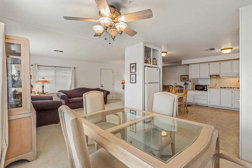 https://cdn.realtyfeed.com/cdn/127/306592414/64525b71a42db38a6ce78a107d03f8fa.webp