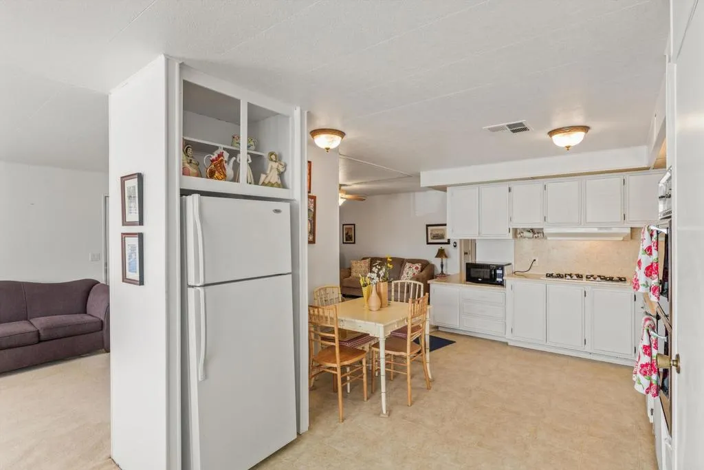 https://cdn.realtyfeed.com/cdn/127/306592414/7d00920678a0e99aa0ce48ad9eb0742d.webp