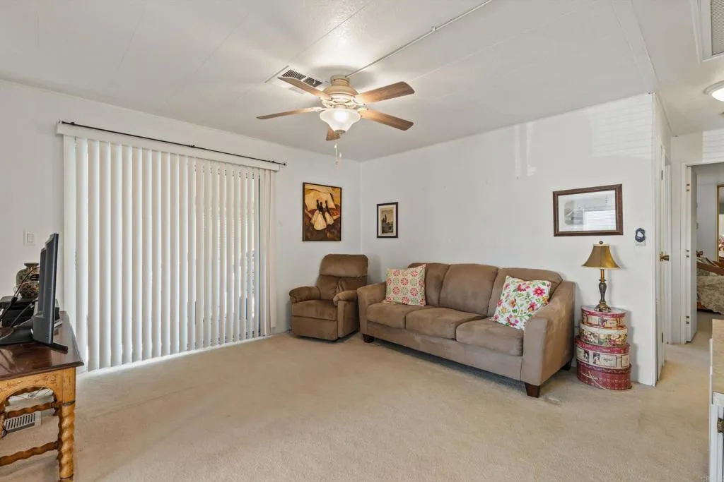 https://cdn.realtyfeed.com/cdn/127/306592414/fe2b15b382b67b041937e5780757f39b.webp