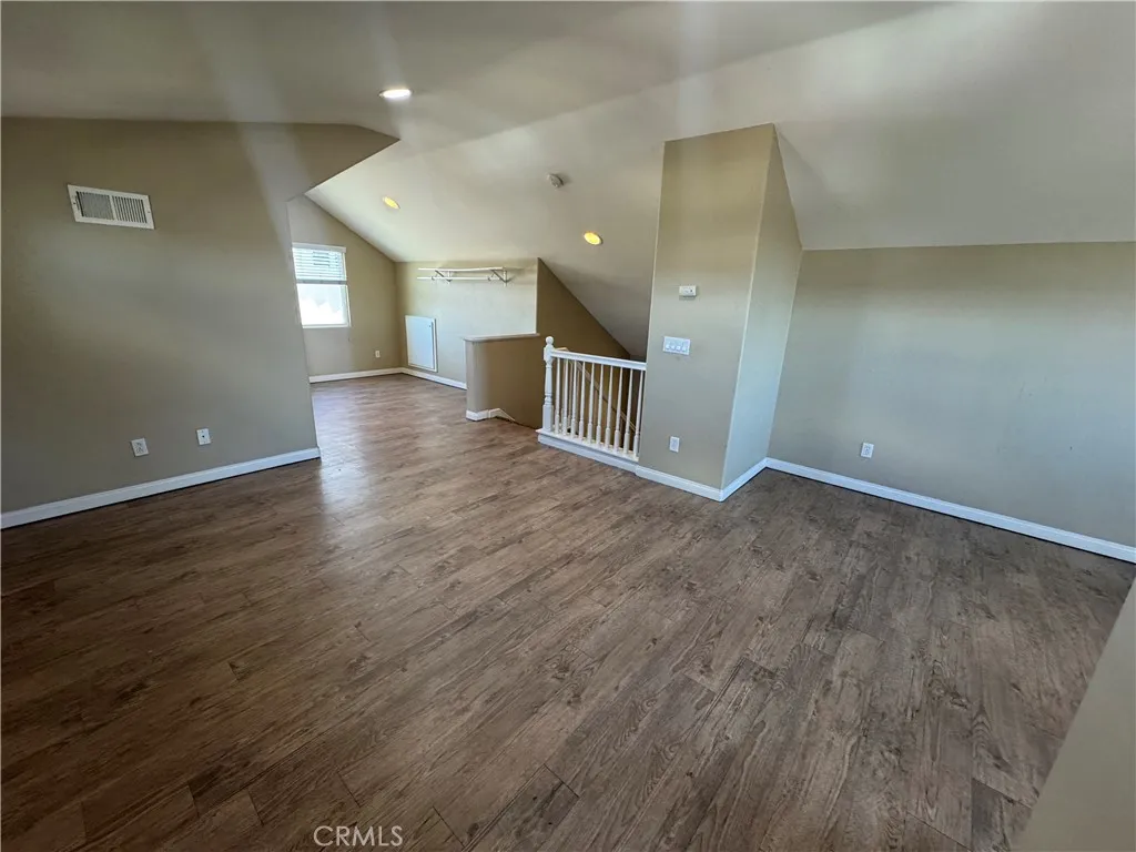 https://cdn.realtyfeed.com/cdn/127/306592422/4b24f88cdf0ab9d74066d4f593c33853.webp
