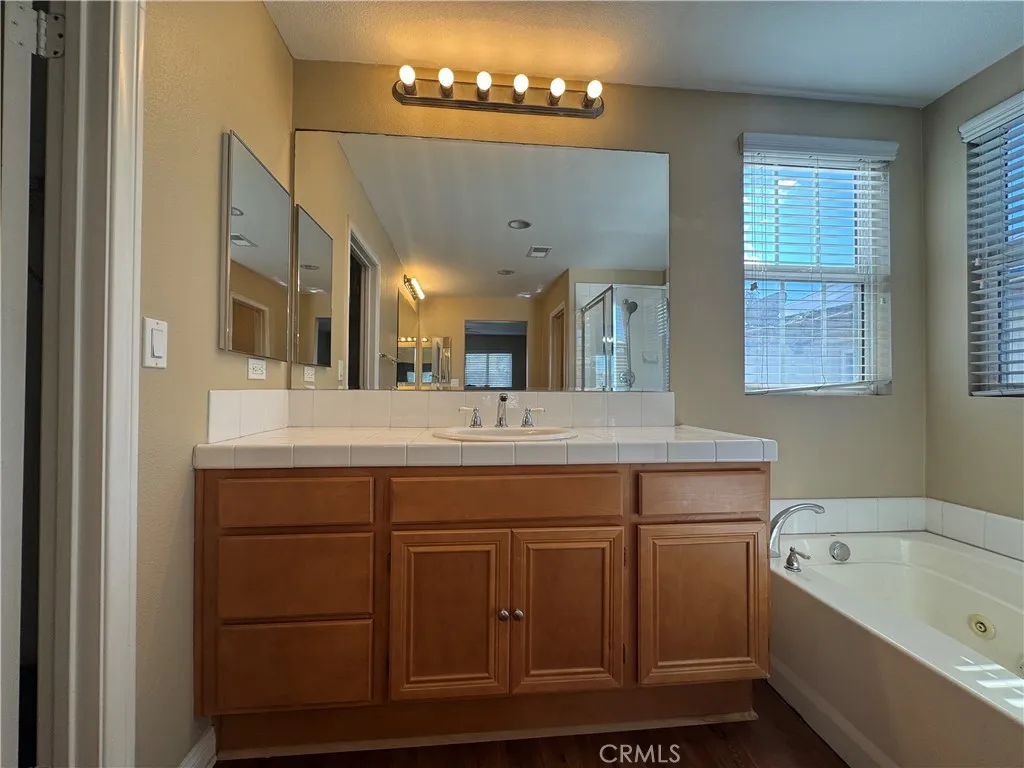 https://cdn.realtyfeed.com/cdn/127/306592422/ab359e5ec5e1ac946739acd1bf0b1590.webp