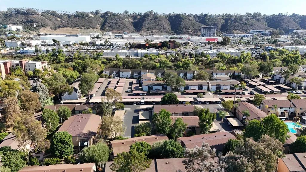 https://cdn.realtyfeed.com/cdn/127/306592442/27b3732edb7821d0abdc6d4a89f575ea.webp