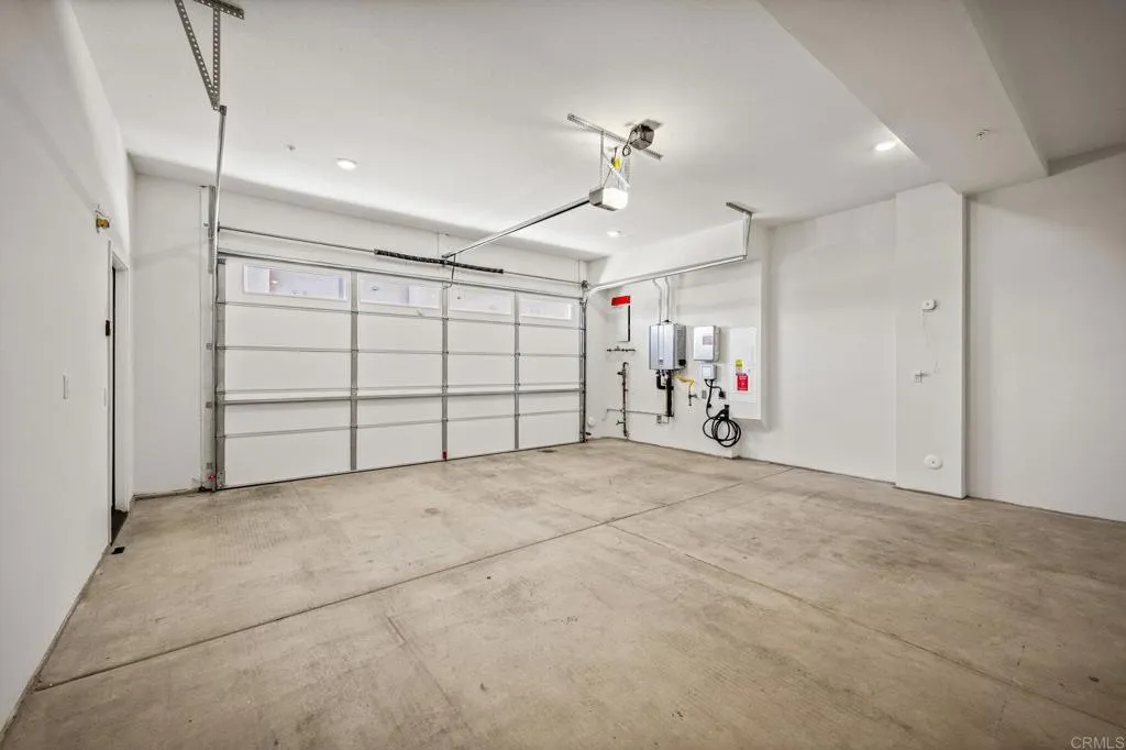 https://cdn.realtyfeed.com/cdn/127/306592452/a6e86e28af39a0292b6c438c383a8ef4.webp