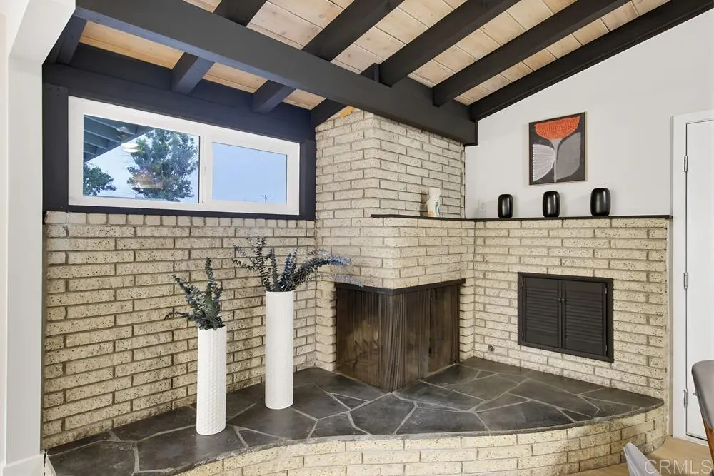 https://cdn.realtyfeed.com/cdn/127/306592453/243b128caccd5ac3708b2a63b0aca939.webp