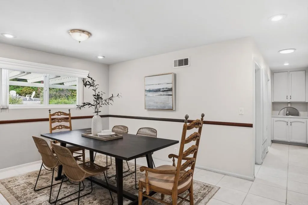 https://cdn.realtyfeed.com/cdn/127/306592491/22c10b93809c282a740d4947c0130deb.webp