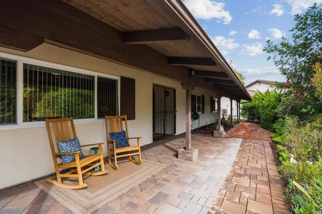 https://cdn.realtyfeed.com/cdn/127/306592491/768ac36ab26787c9fc19bb677cf1a9e3.webp