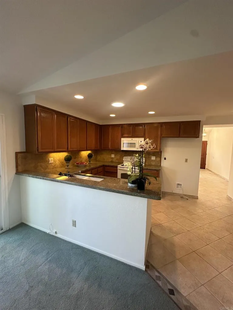 https://cdn.realtyfeed.com/cdn/127/306592496/38ca4a298188a55de44c064f5de39761.webp