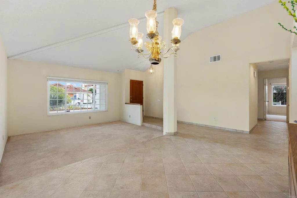 https://cdn.realtyfeed.com/cdn/127/306592496/a3fb3cb17647917116e77e62be255d03.webp