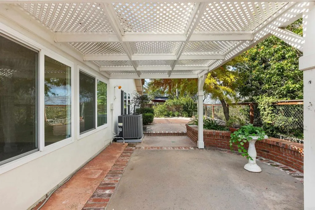 https://cdn.realtyfeed.com/cdn/127/306592496/af5130713df151931a071e174a7882e9.webp