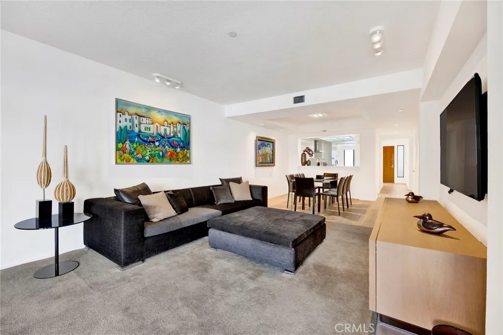150 Ocean Park Unit 520, Santa Monica, CA 90405