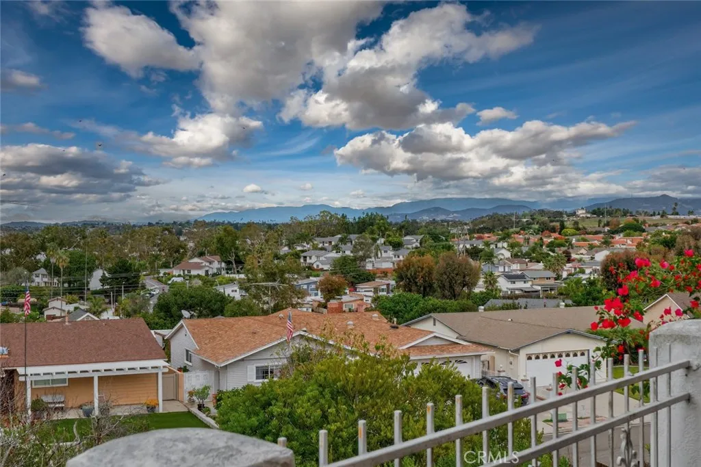 https://cdn.realtyfeed.com/cdn/127/306592786/35e32ac56d6ea915ffe0441f908b7255.webp