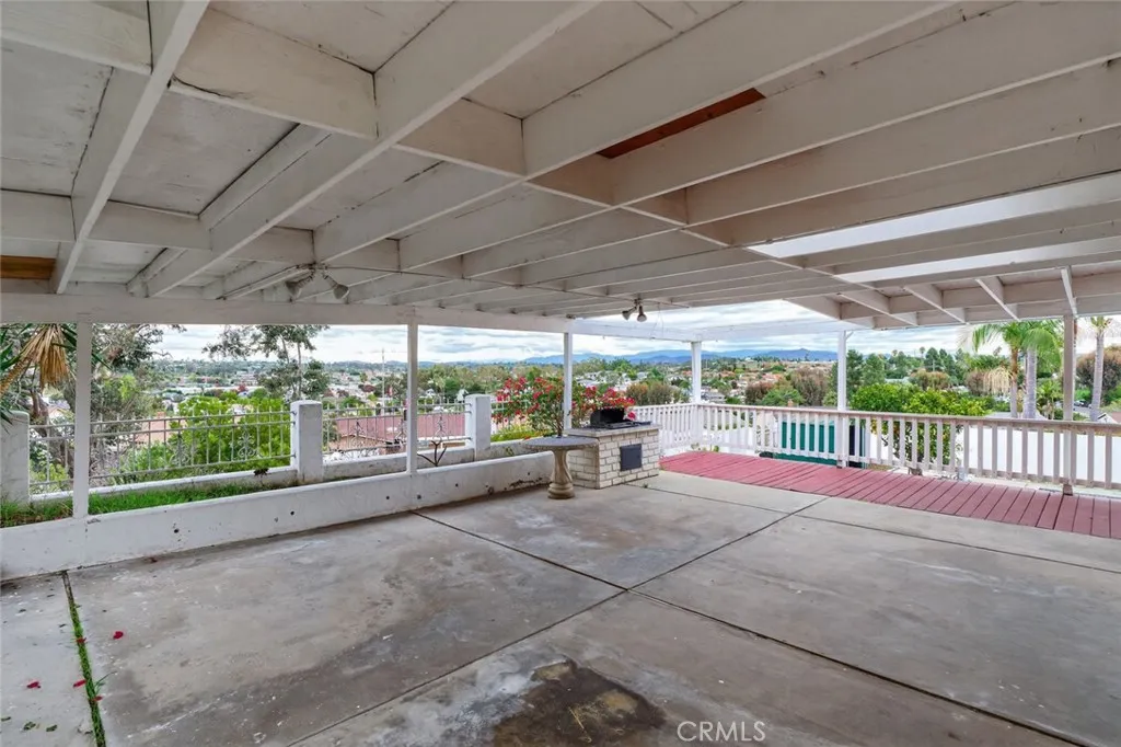 https://cdn.realtyfeed.com/cdn/127/306592786/421c603369870165b8614e659b23184f.webp