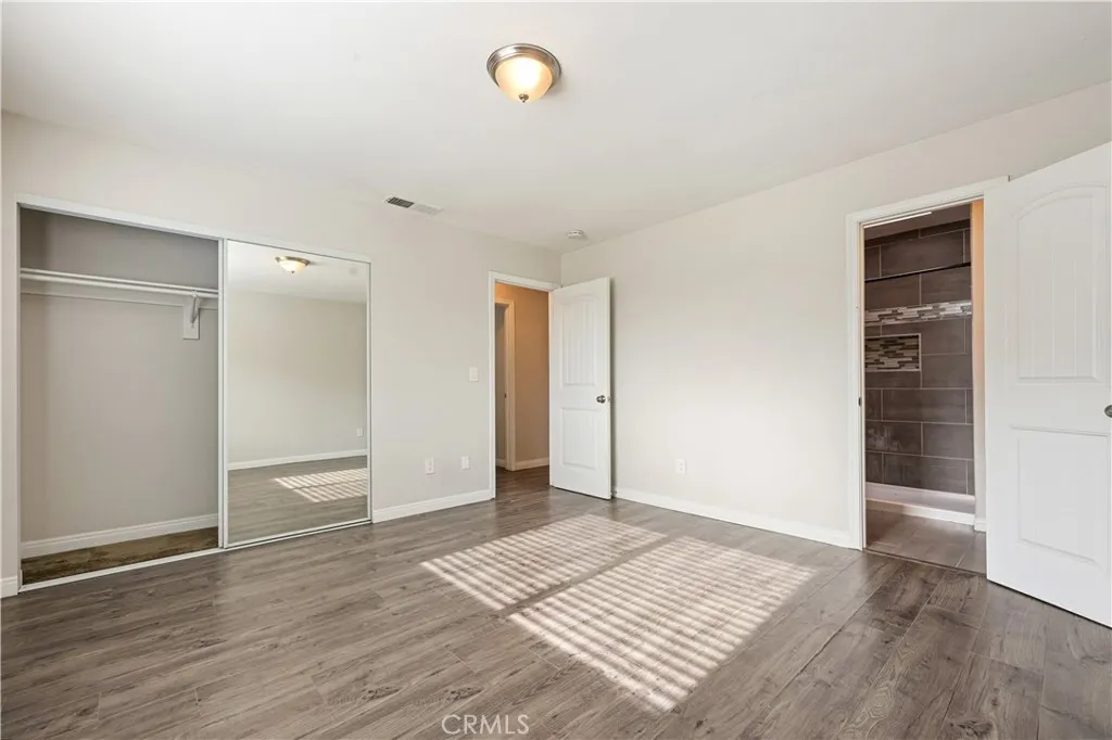 https://cdn.realtyfeed.com/cdn/127/306592824/13559d57c4f29431e72971fe777ba8ba.webp