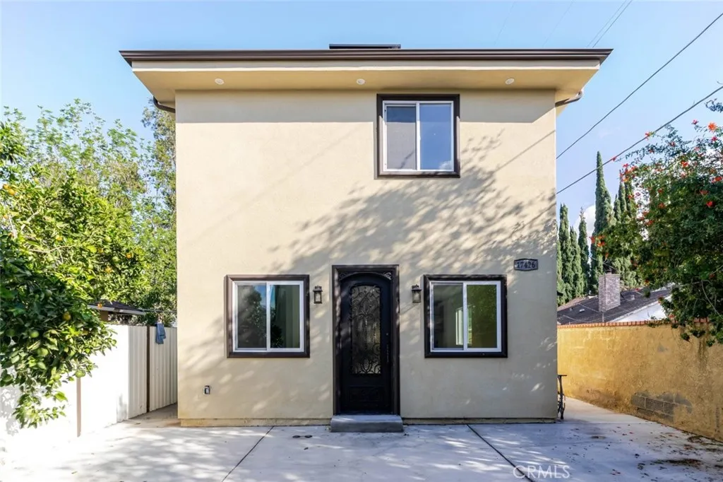 Northridge, CA 91325