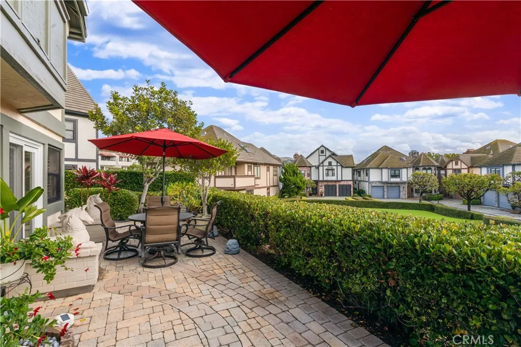 https://cdn.realtyfeed.com/cdn/127/306592896/4c8549eca069937d8f15dcd5fa0a0427.webp
