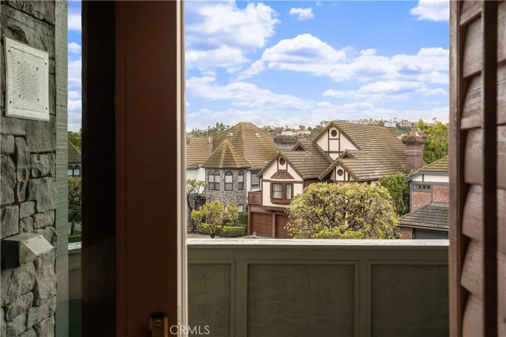 https://cdn.realtyfeed.com/cdn/127/306592896/afdd9b408a6a4b8b3d7890dec5589b32.webp