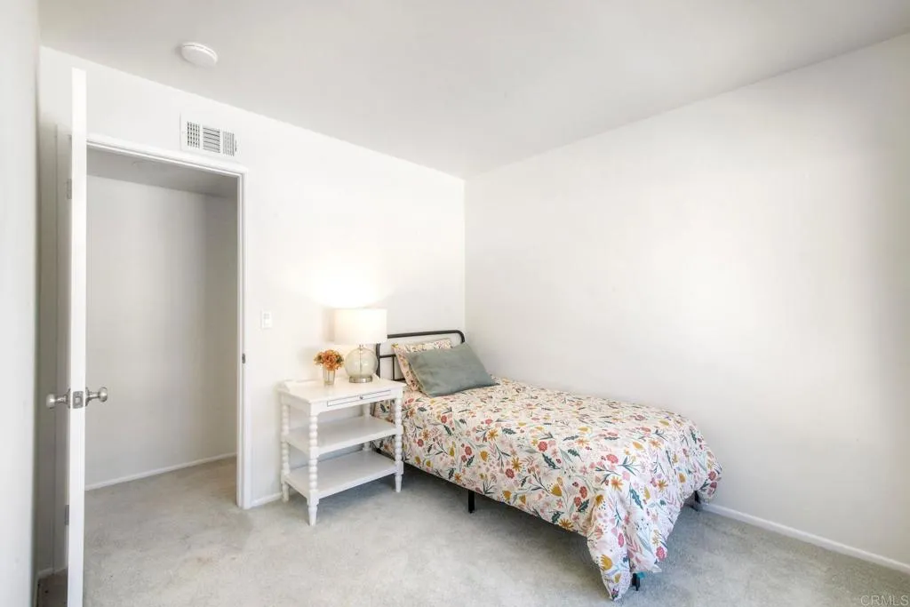 https://cdn.realtyfeed.com/cdn/127/306592994/635f448d75775be02214efec03a83324.webp