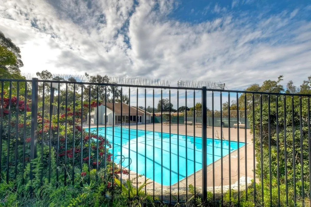 Photo #41: NDP2511030 Listing: Photo #41