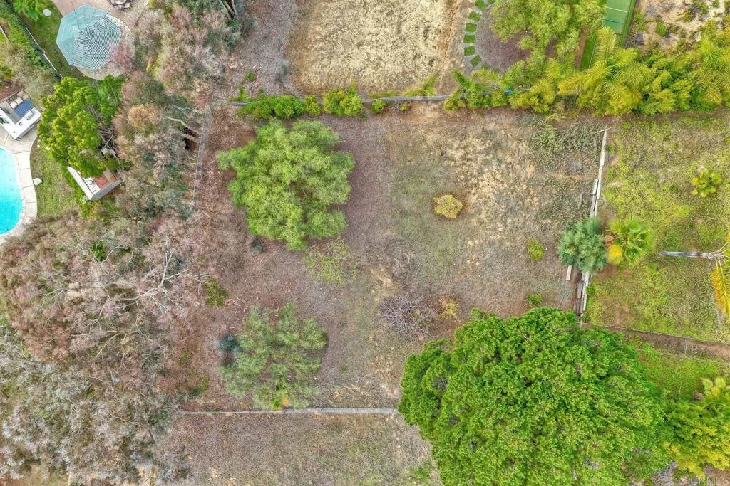 https://cdn.realtyfeed.com/cdn/127/306593015/6381ae4727c149bc3b45fd4cb300714d.webp