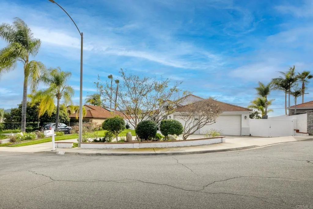 https://cdn.realtyfeed.com/cdn/127/306593015/9683a79fb34878308da04cc292a1c570.webp